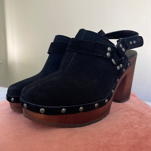 Shoes - Korks Womens Clog